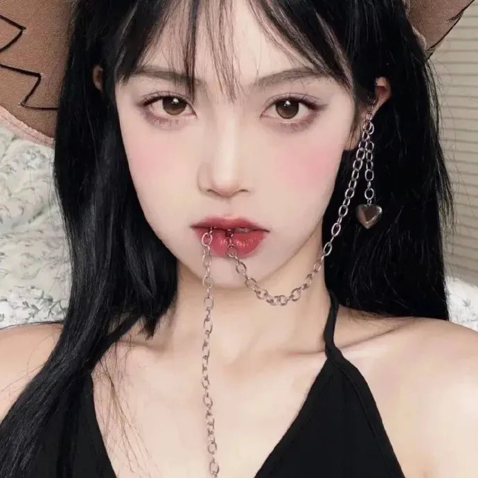 索女罗拉